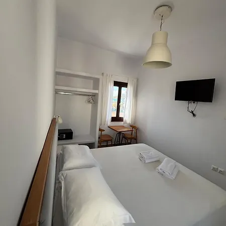 Amalthia Naxos * Naxos City